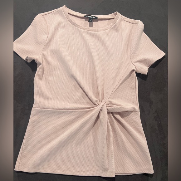 EXPRESS Pale Pink Shirt Sleeve Woman’s Shirt - Picture 5 of 6